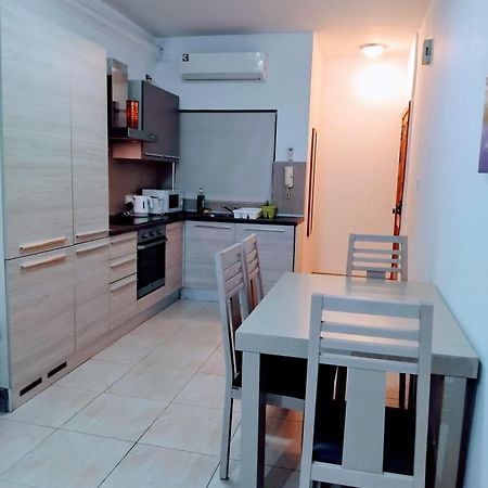 Gzira Smart 1 Bedroom Apartment Bagian luar foto