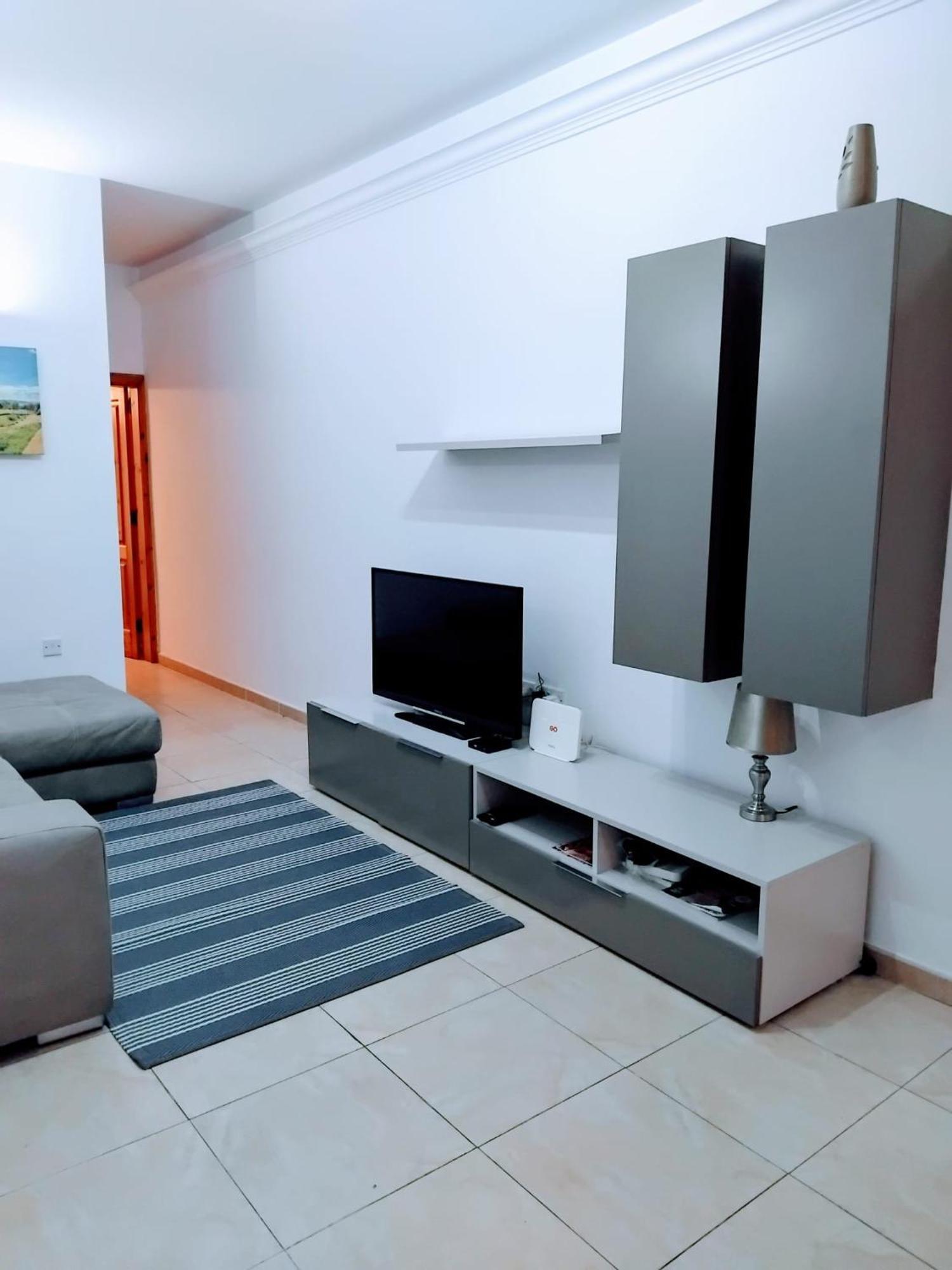 Gzira Smart 1 Bedroom Apartment Bagian luar foto